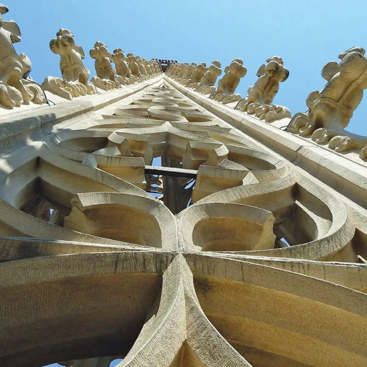 La dentelle de pierre de la Collégiale de Thann
