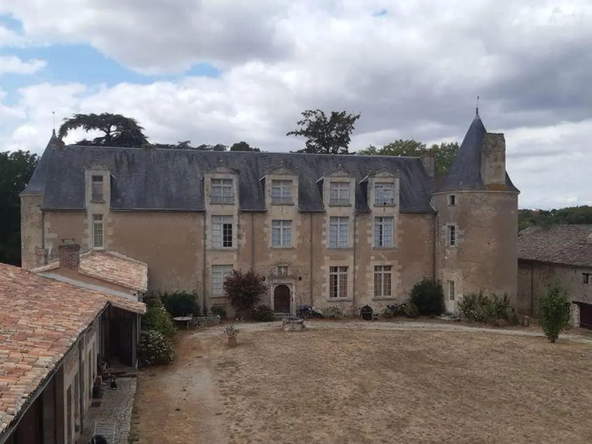 Journées du Patrimoine : Visite commentée : le château de l'Herbaudière et son cimetière familial