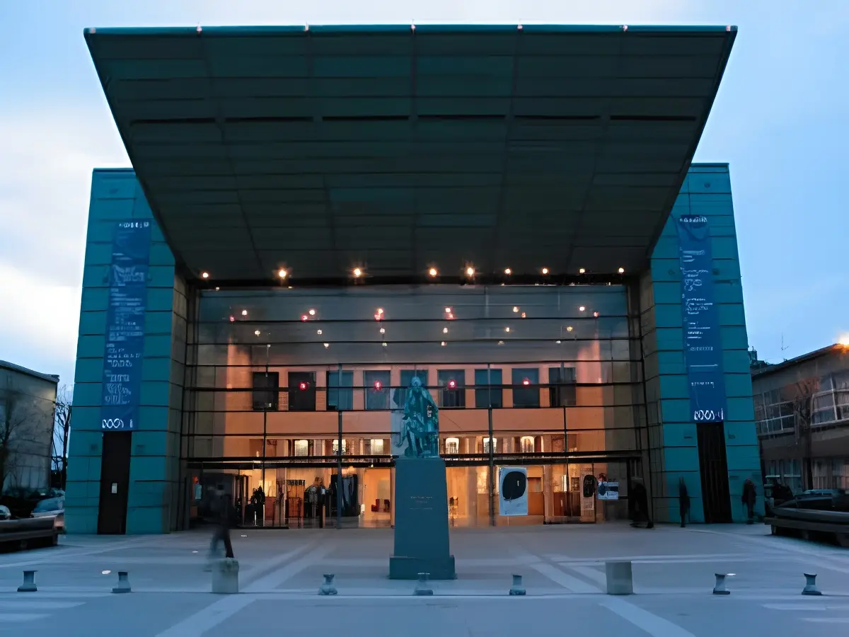 Journées du Patrimoine : visite guidée augmentée du Théâtre le Préau