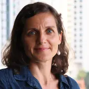 Juger les mots : rencontre avec Anna Arzoumanov