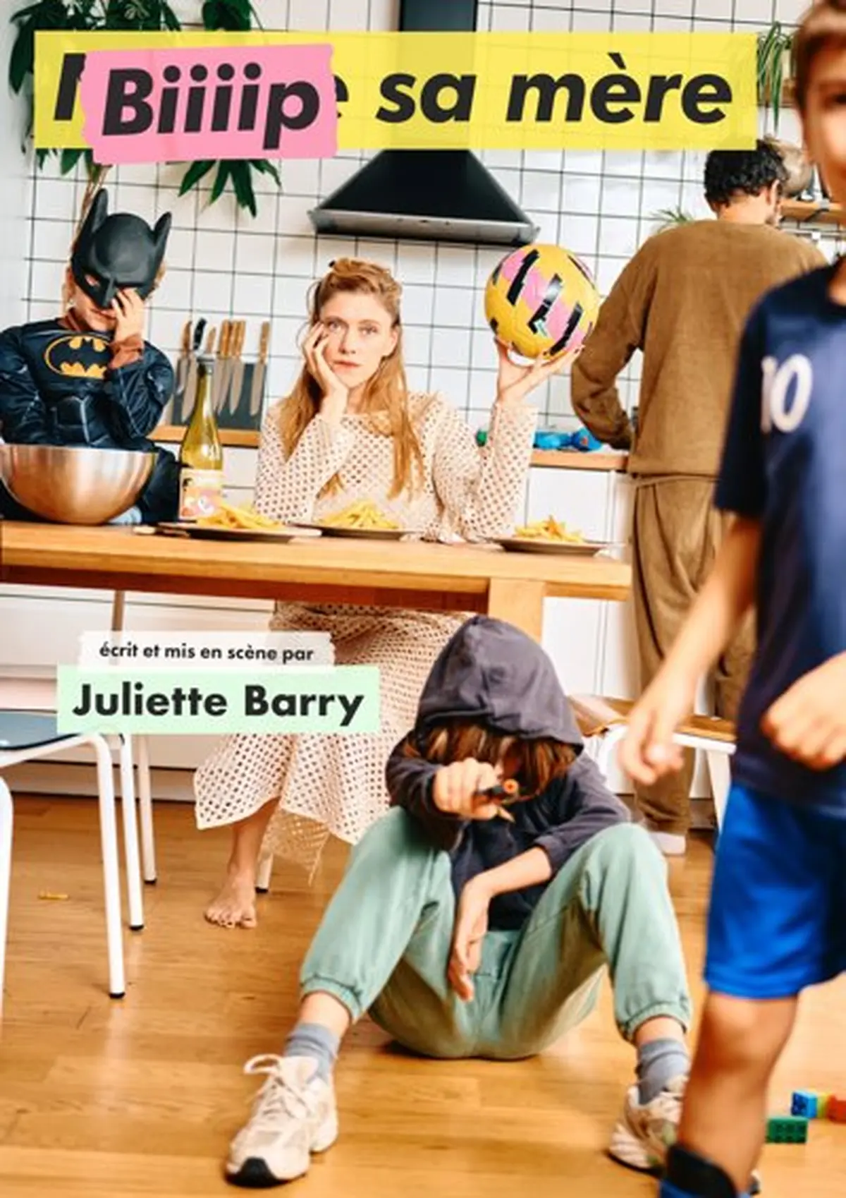 Juliette Barry dans Biiiip sa mère