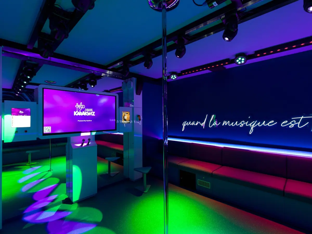 Découvrez les salles privatives de Karakwiz, pour des soirées karaoké inoubliables