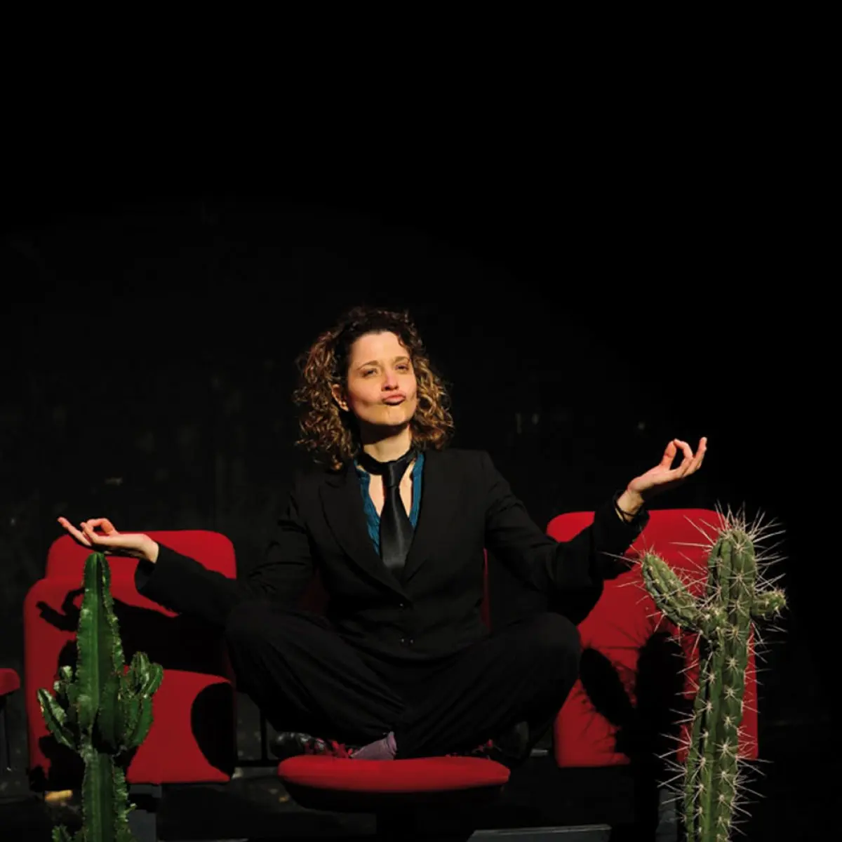 Karen Chataîgner dans son one woman show Ca pique