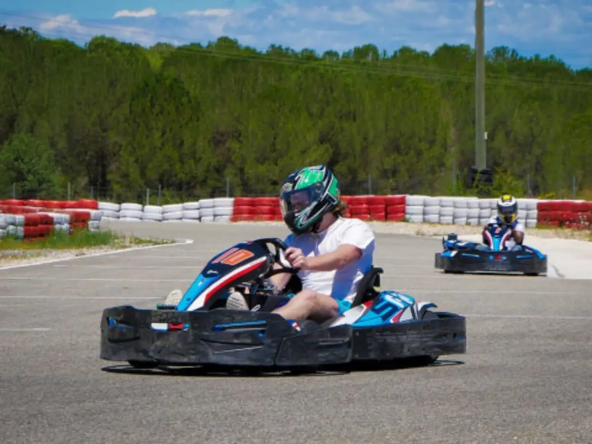 Karting à  Grospierres (07)