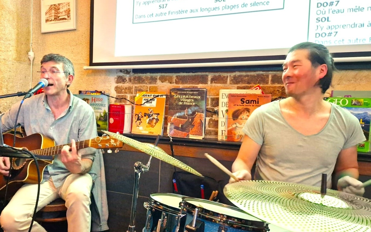 Chantons tous ensemble avec des musiciens en live