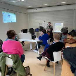 L’Atelier Connecté : Découverte de l’IA