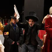 L'Avenir des reflets : visite de l'atelier costumes et représentation