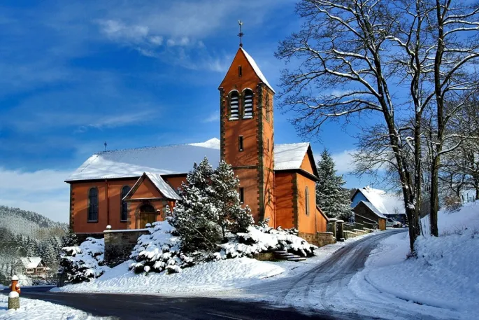 L\'église de Tieffenbach, ici sous la neige
