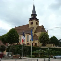 L'église paroissiale de la Très Sainte Trinité domine le village de Lautenbourg en Alsace, dans le Bas-Rhin &copy; Peter Schmelzle via Wikimedia Commons
