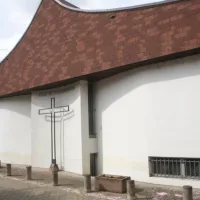 L'église protestante de Hoenheim vue depuis la rue des Voyageurs DR
