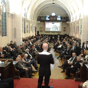 L’engagement à hauteur d’homme.