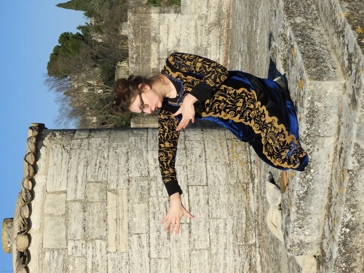 L'enlumineuse et le mystérieux manuscrit