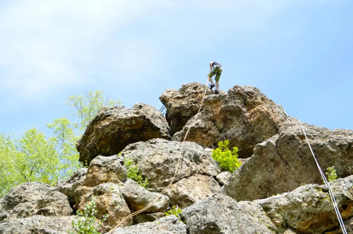 L'escalade est praticable sur de nombreux sites dédiés dans le Haut-Rhin