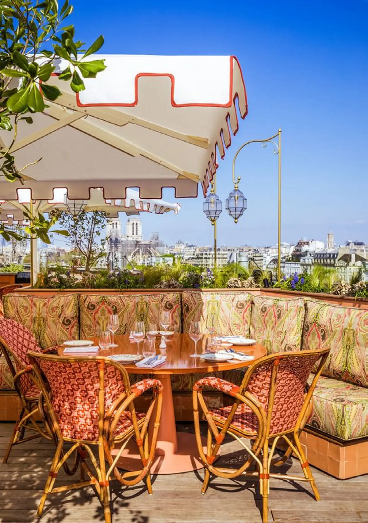 L'été à Paris avec les restaurants solaires de Paris Society