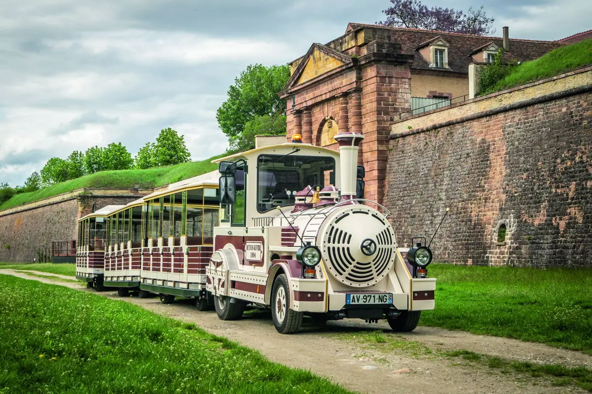 Le petit train pour faire le tour de Neuf-Brisahc