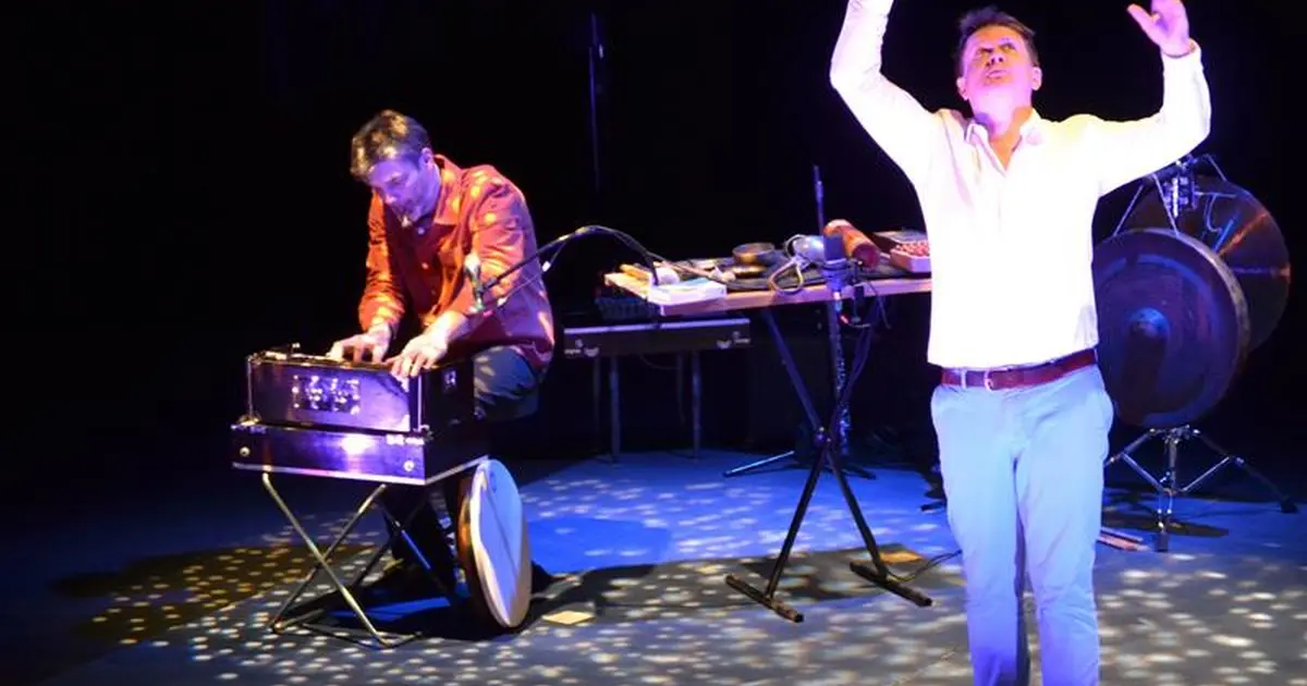 L'été des Curieux - Spectacle, Des Métamorphoses