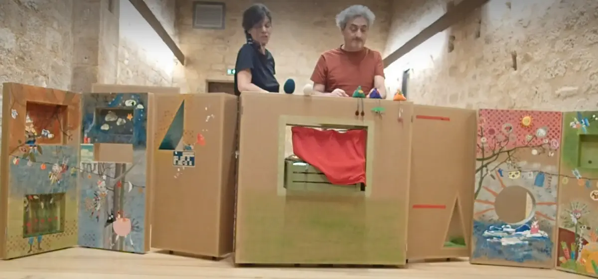 L'heure du conte avec la cabane de la Cie Les Herbes Folles