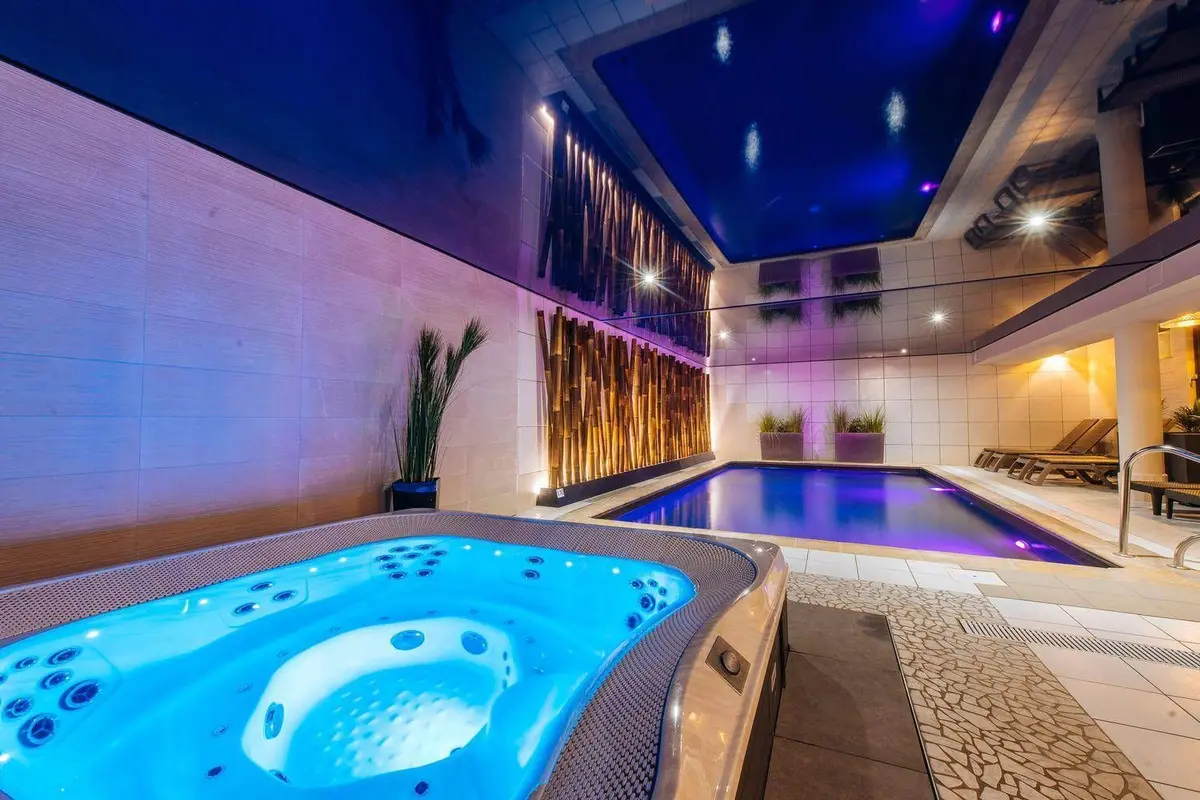 Découvrez l'espace détente du Cheval Blanc - Best Western Plus