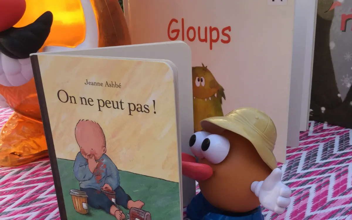 Monsieur patate qui lit un livre de Jeanne Ashbé