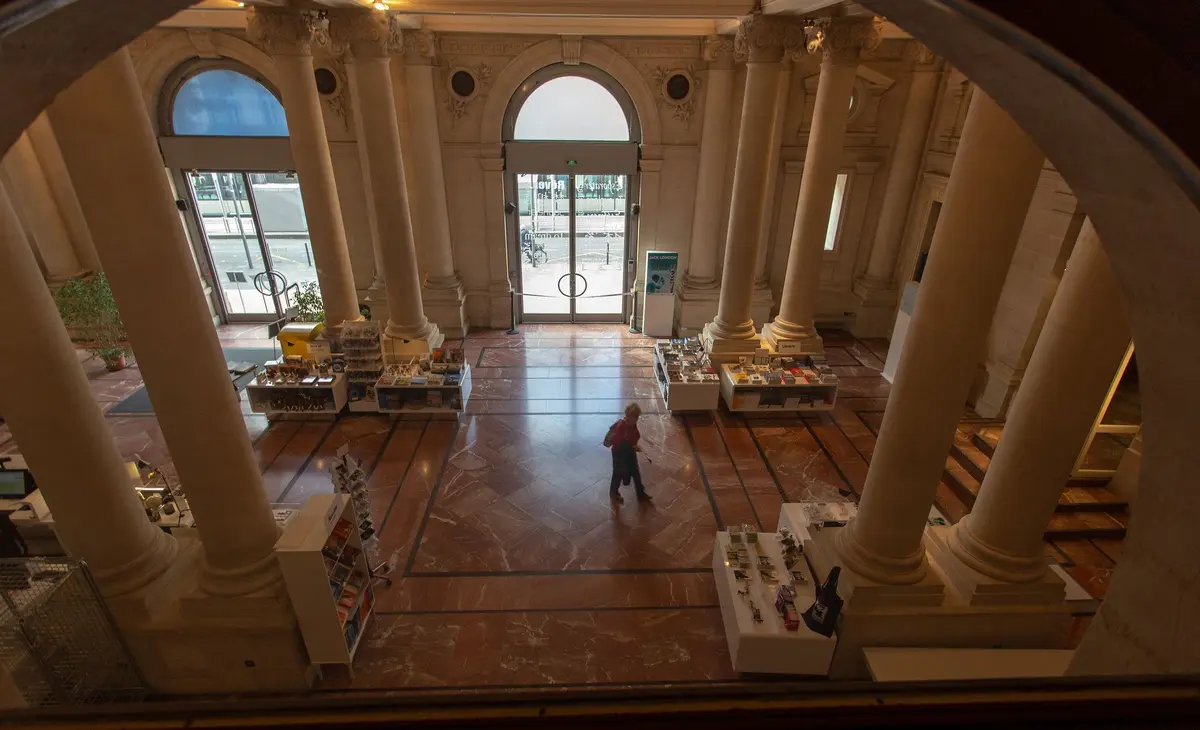La bibliothèque du musée d’Aquitaine