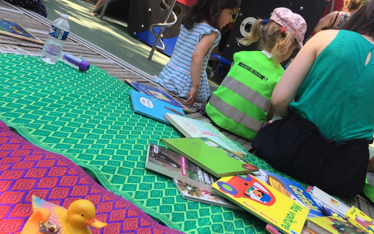 La bibliothèque Louise Michel au Square casque d'Or !