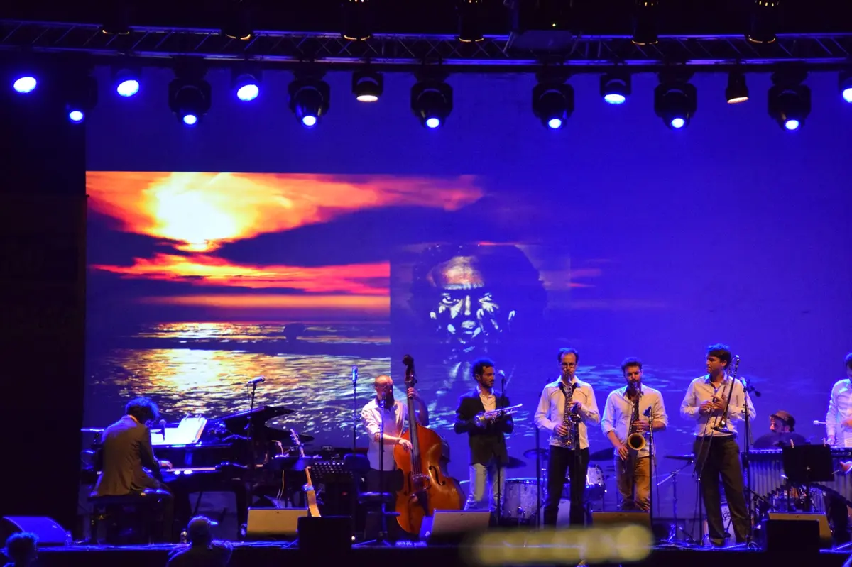 La carrière de Miles Davis en concert !