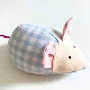 La Cour des arts : atelier : Bestiole en tissu