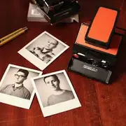 La Cour des Arts : Transfert de polaroid