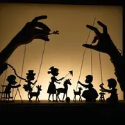 La cour des atrs : théâtre d'ombres