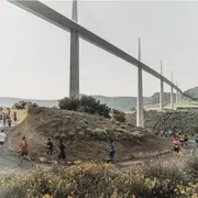 La course Eiffage du Viaduc de Millau en Aveyron