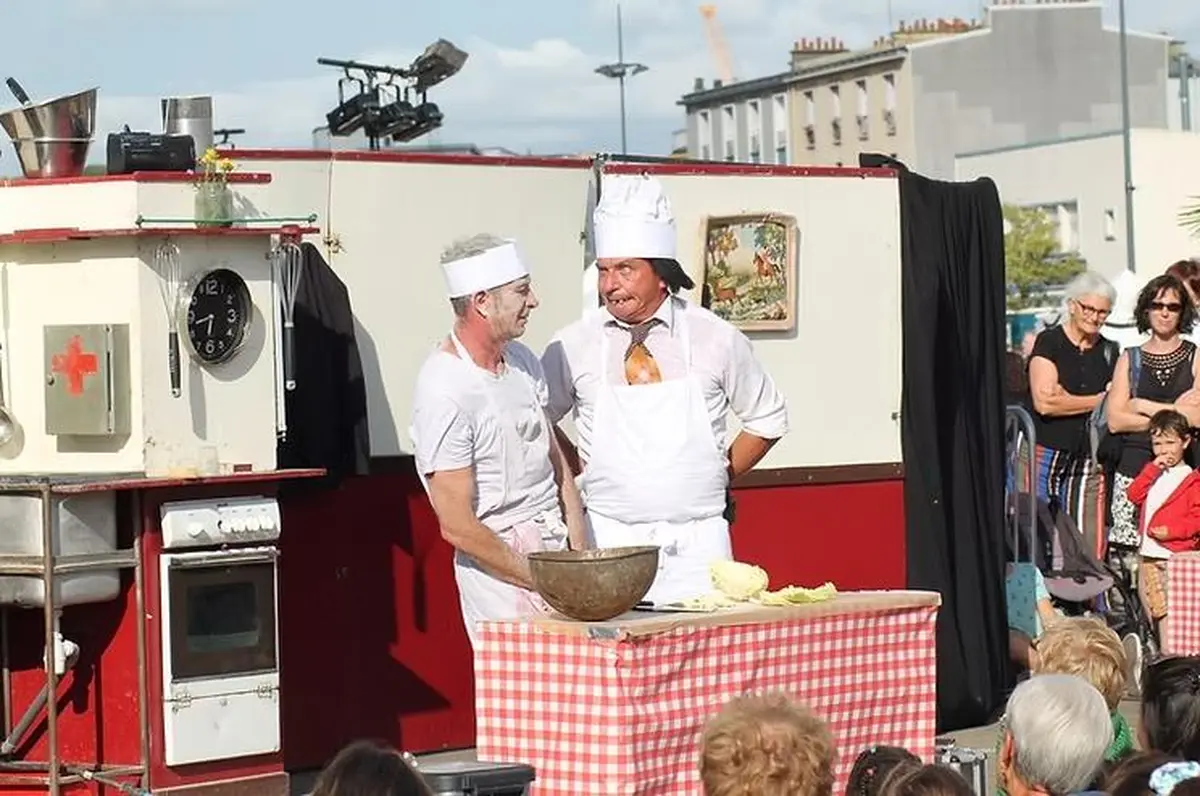 'La Cuisine - monte le son !' Cie Maboul Distorsion