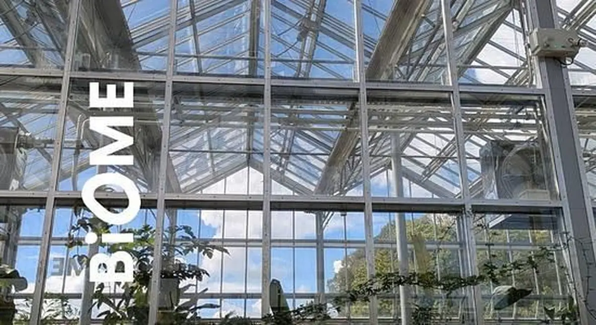Le BIOME qui abrite la Fabrikà ainsi que le jardin botanique de Besançon