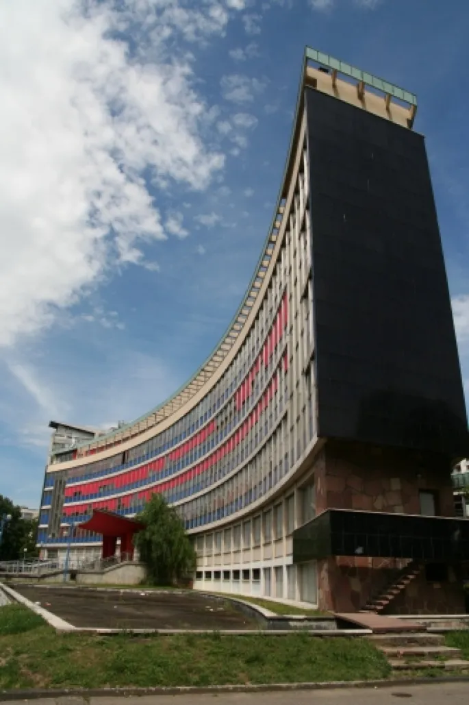 La Faculté de Droit à Strasbourg et son emblématique bâtiment en arc de cercle