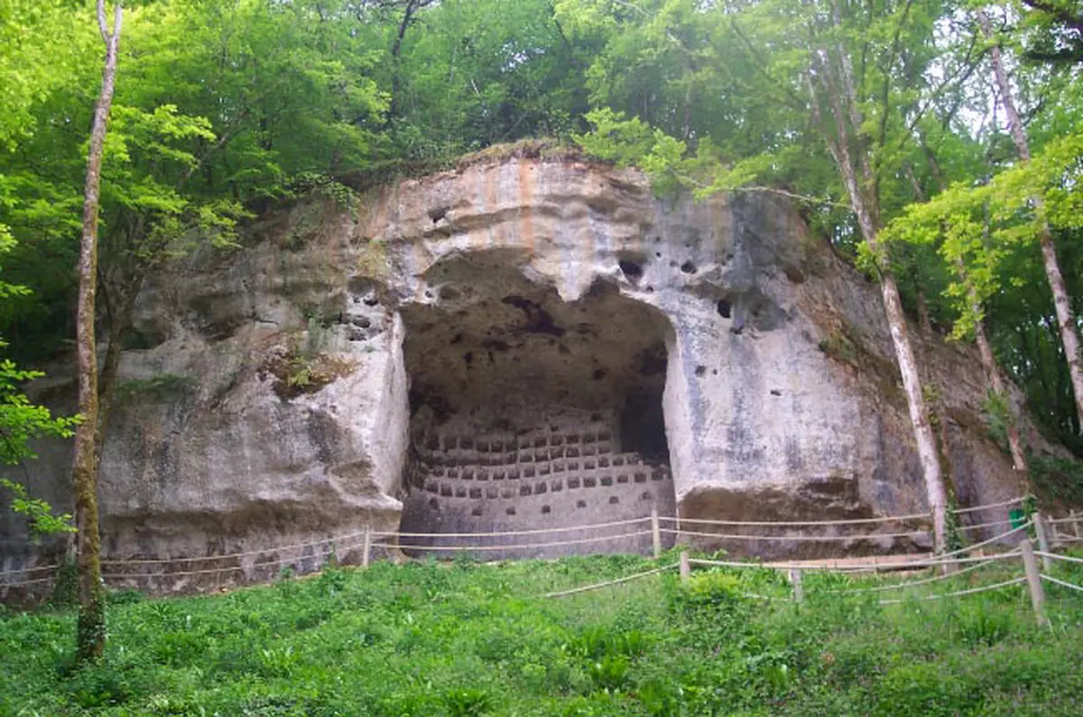 La falaise aux secrets