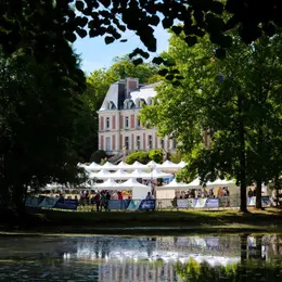 La Forêt des Livres chez Gonzague Saint Bris