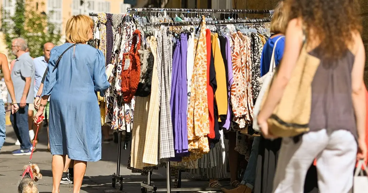 La grande braderie d'Aix-en-Commerce