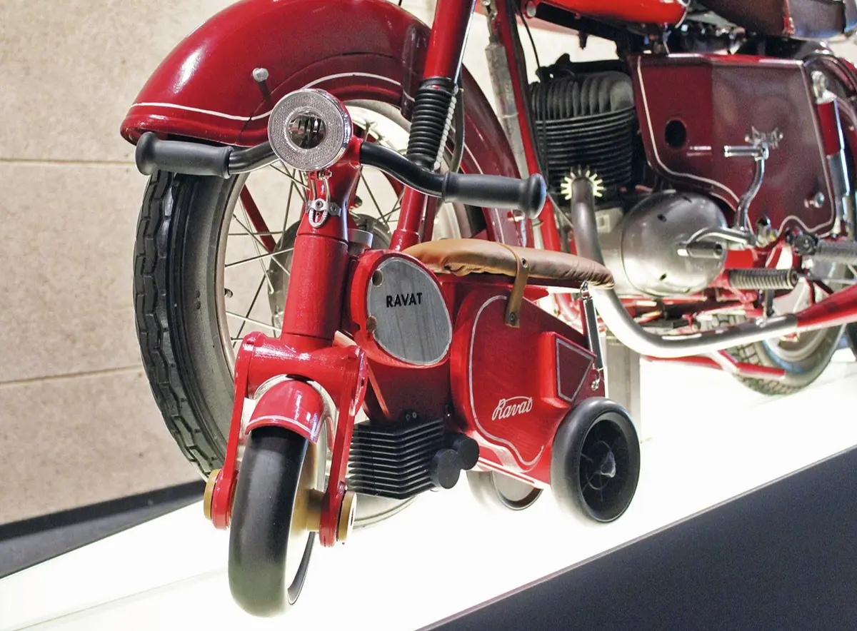 La Grange à Bécanes : « à toute vitesse ! »