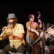 La Guinguette Volante, Bal sauvage et poétique à La Caravane