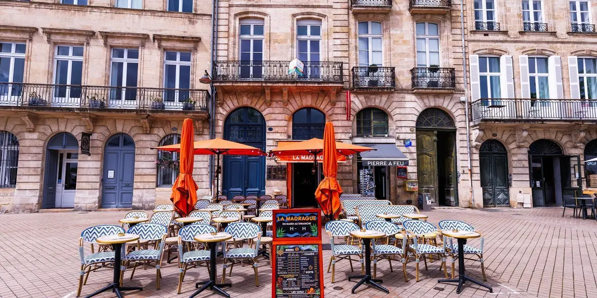 La Madrague : le nouveau bar à cocktails des Chartrons, face à la Garonne à Bordeaux