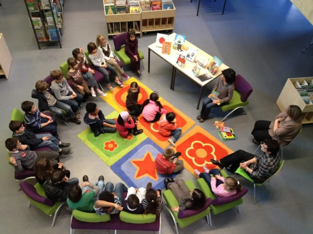 La médiathèque d'Erstein propose des activités pour les plus petits comme la lecture de conte, une fois par mois