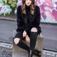 Un modèle culte et tendance : les boots montantes Dr Martens ! DR