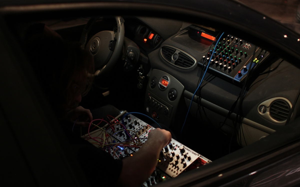 La Nuit des Musées #(((INTERFÉRENCE_S)))), Écouter les traces, activer les mémoires