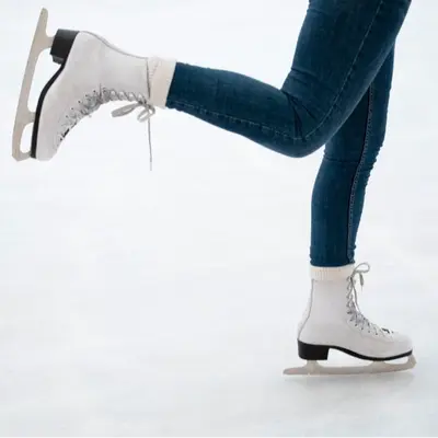 Patiner sous l'Arche de la Défense⛸️