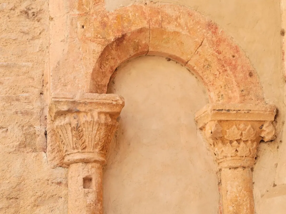 La Pierre, Taillée Dans Le Temps