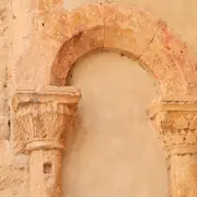 La Pierre, Taillée Dans Le Temps