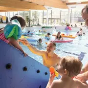 3 expériences aquatiques à tester en famille 