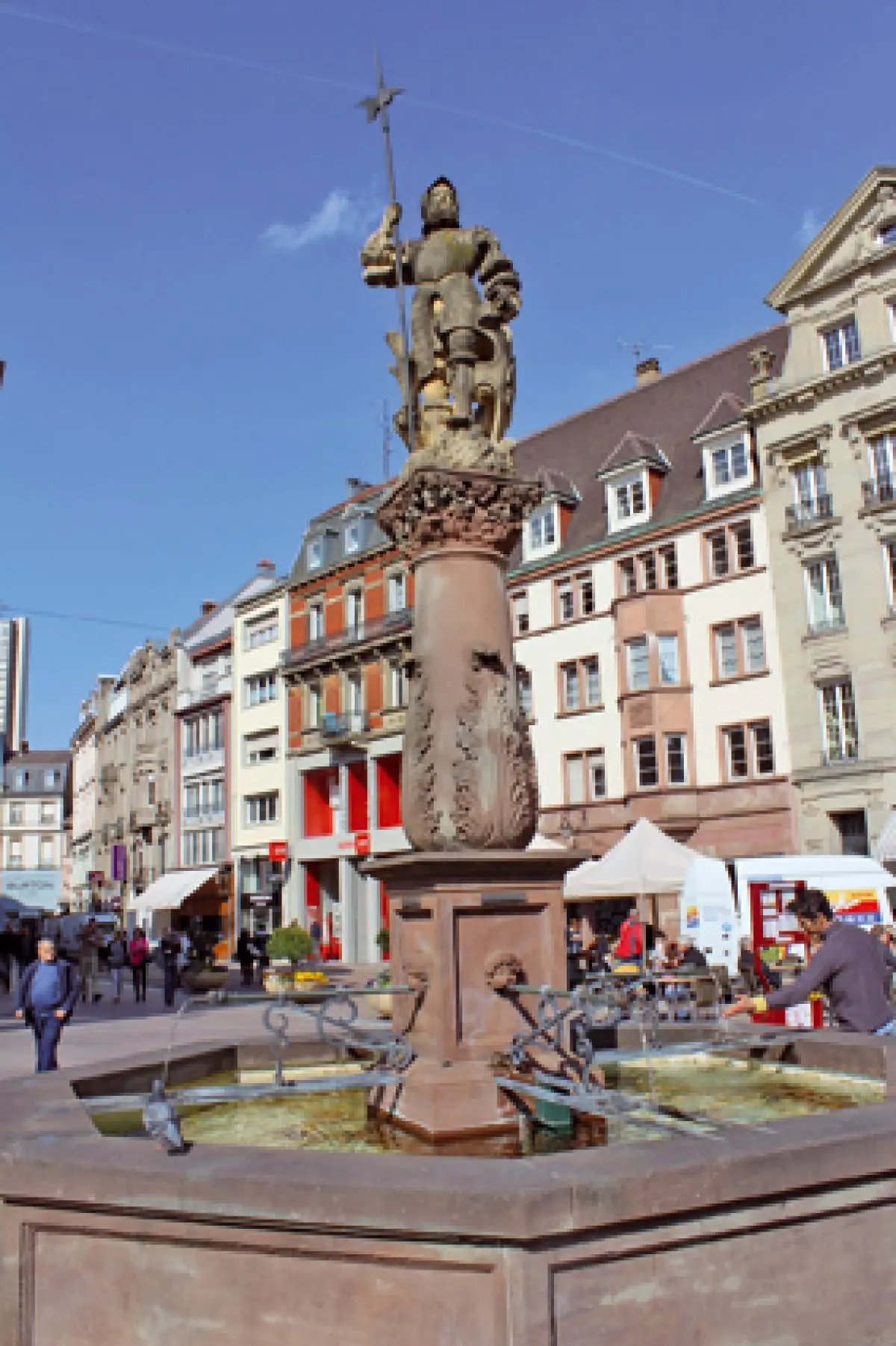 La place de la Réunion, lieu incontournable du centre ville de Mulhouse