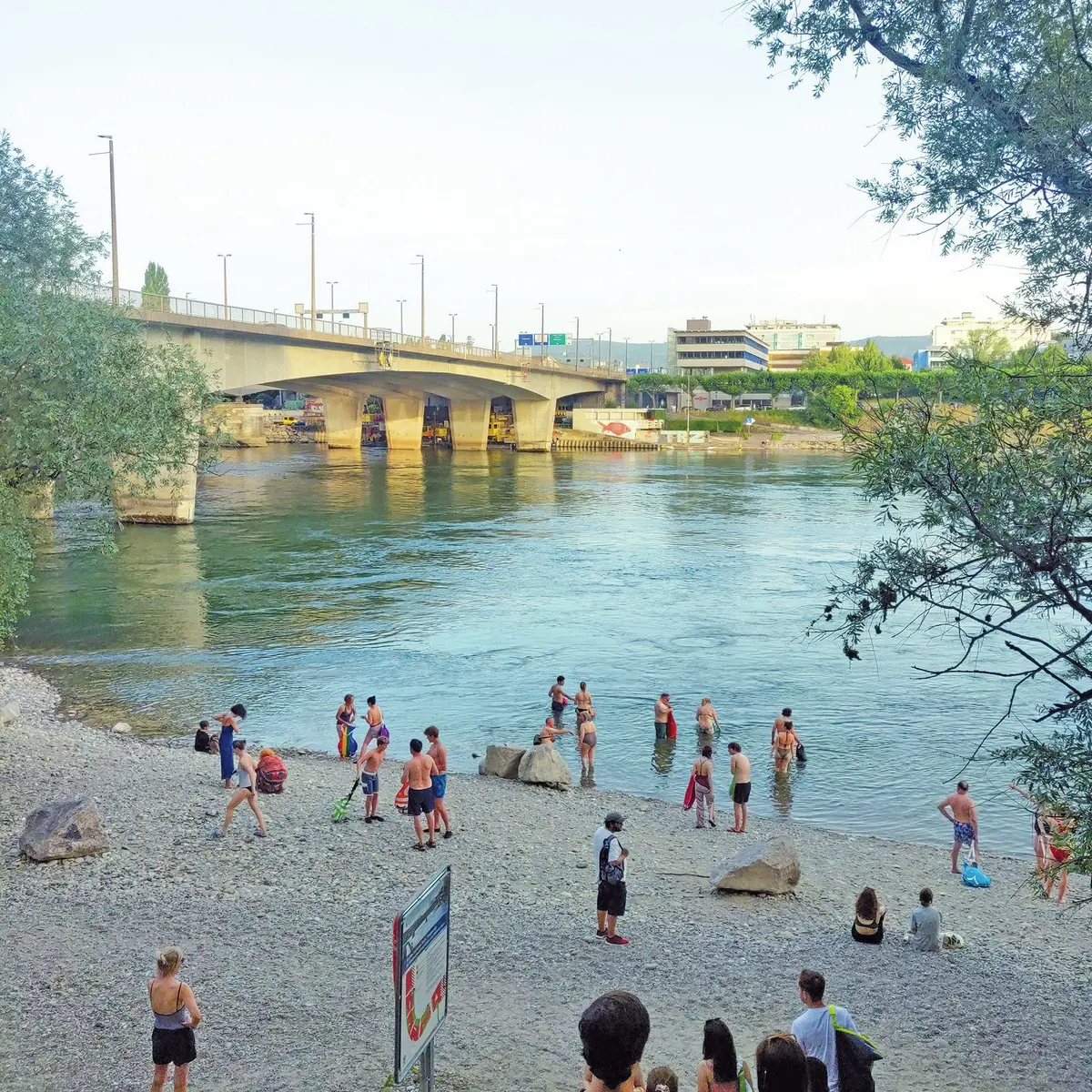 La plage du Tinguely 