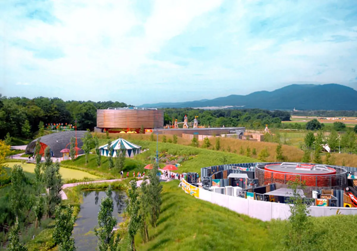 Vue d'ensemble du parc écologique du Bioscope à Ungersheim en Alsace