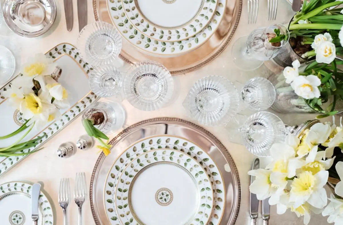 Service en porcelaine de Limoges Bernardaud